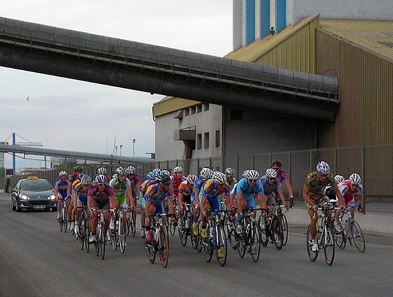 2011-08-05 23 GP Lorient Elite A bloc derriere.JPG